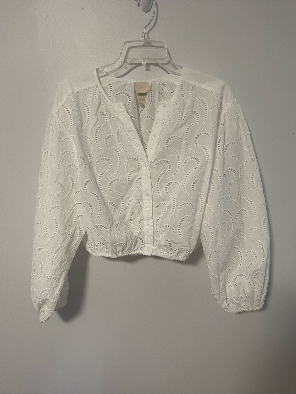 H&M White Eyelet Button-Front Cropped Blouse